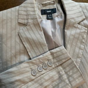 H&M tan two-button fitted blazer